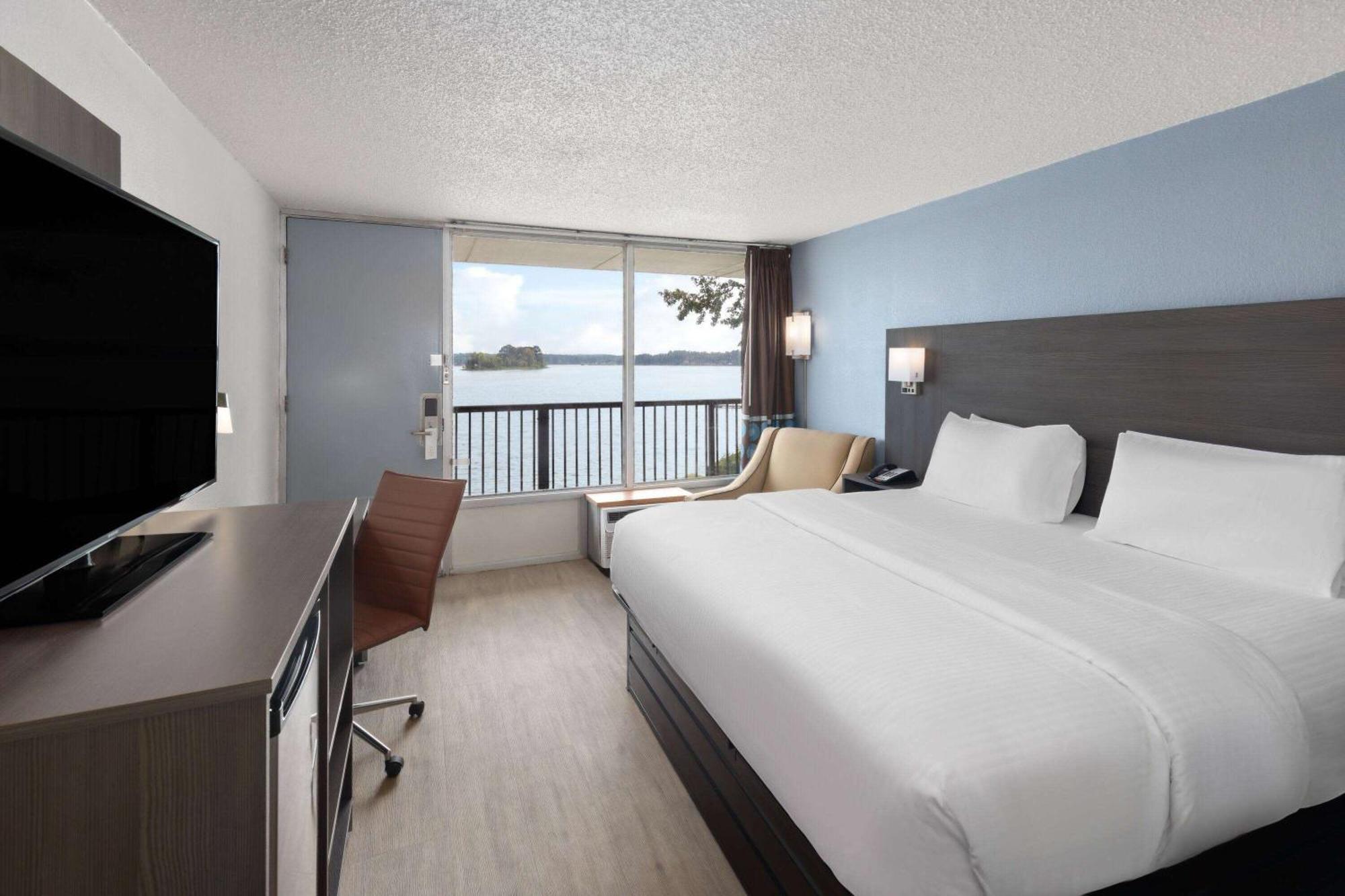 Super 8 By Wyndham Riverside Al Eksteriør billede